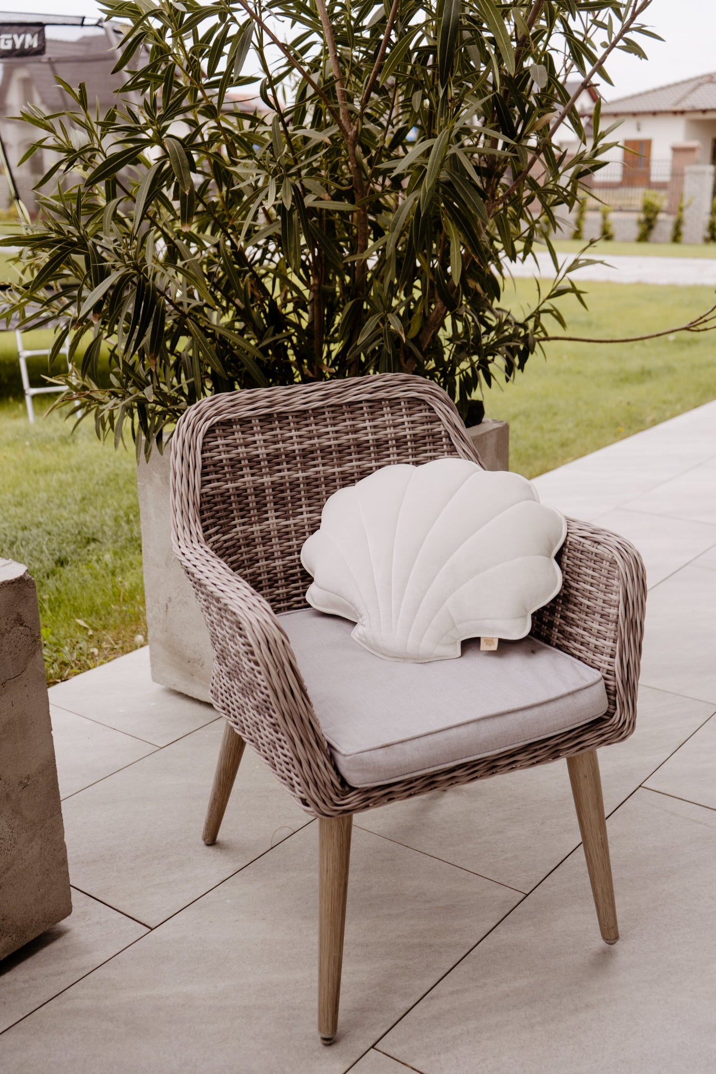 Velvet “White Pearl” Shell Pillow