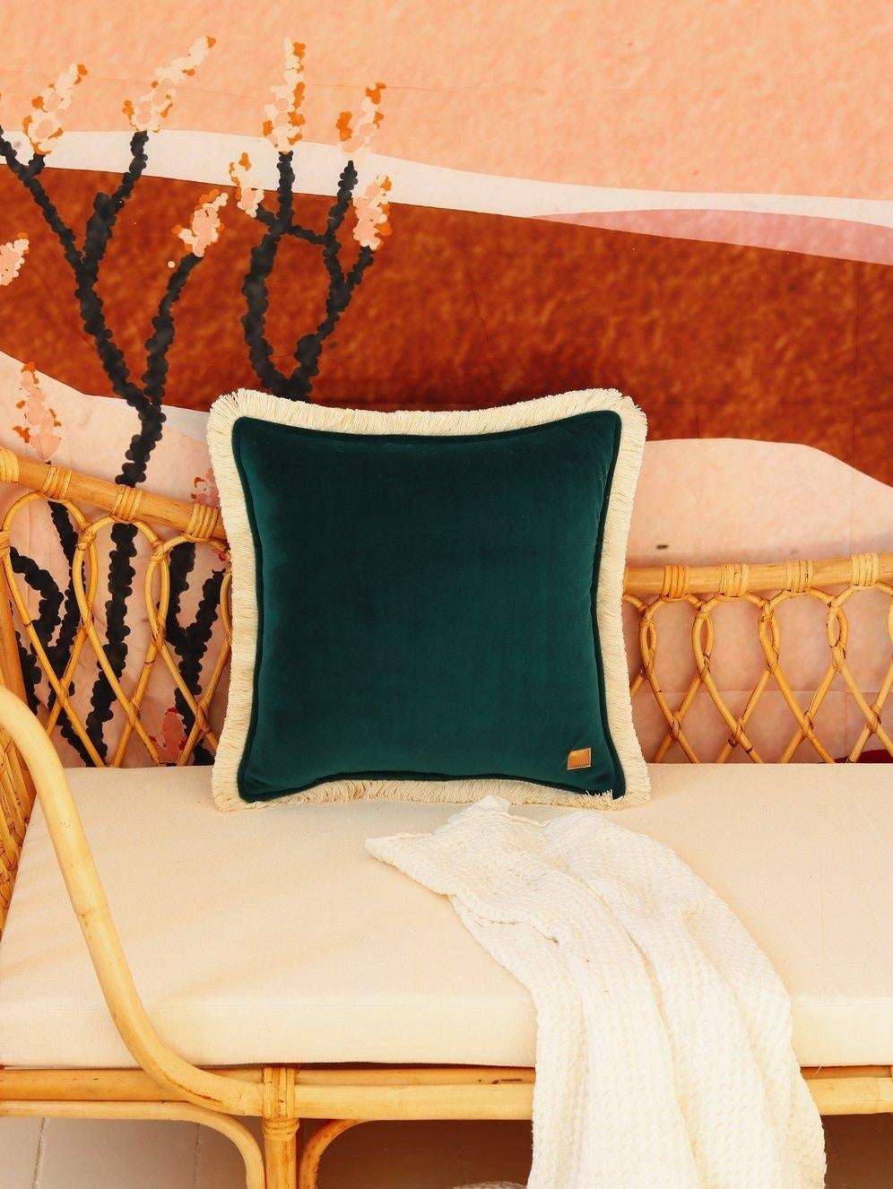 "Emerald" soft velvet cushion with fringe - Moi Mili