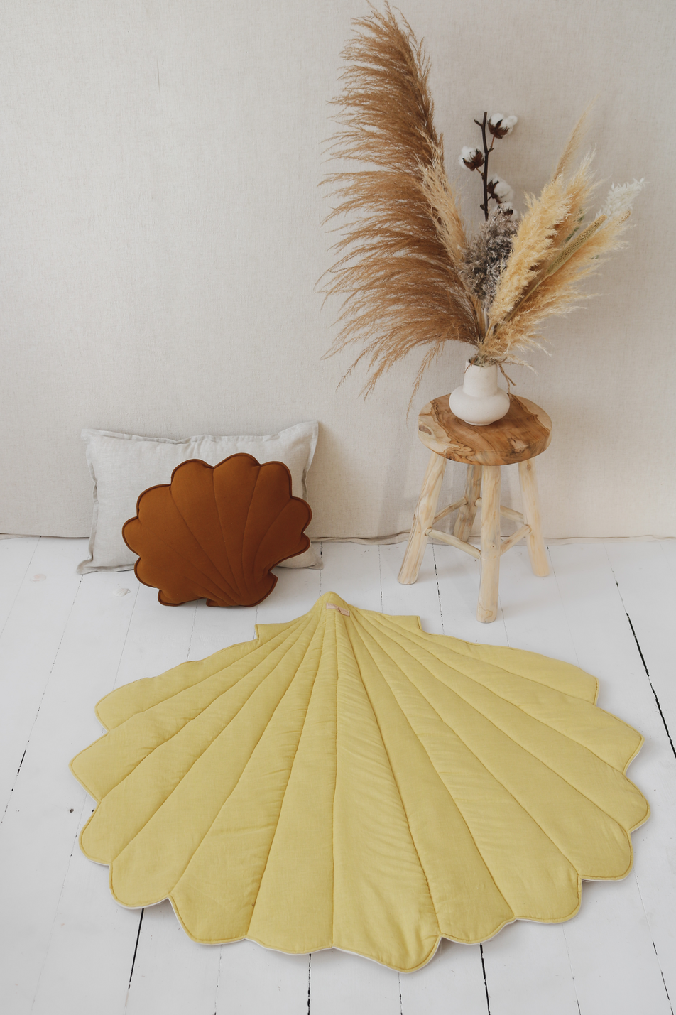 Linen “Honey” Shell Mat