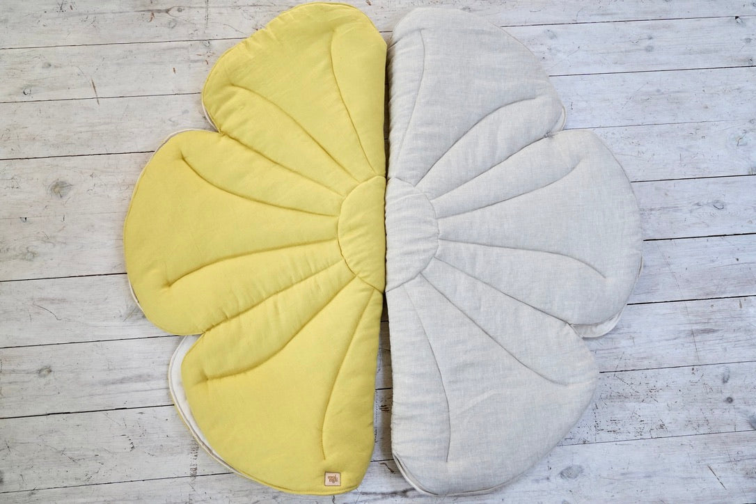 Linen "Sunflower" Flower Mat