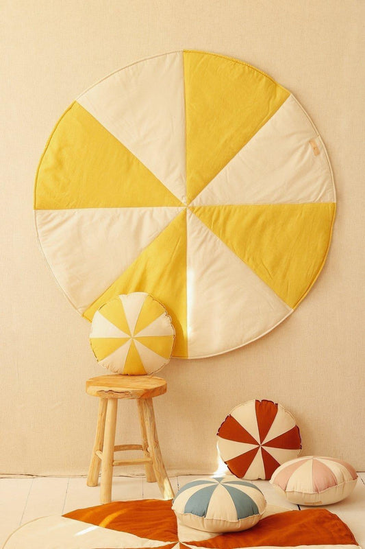 “Honey Candy” Round Patchwork Mat