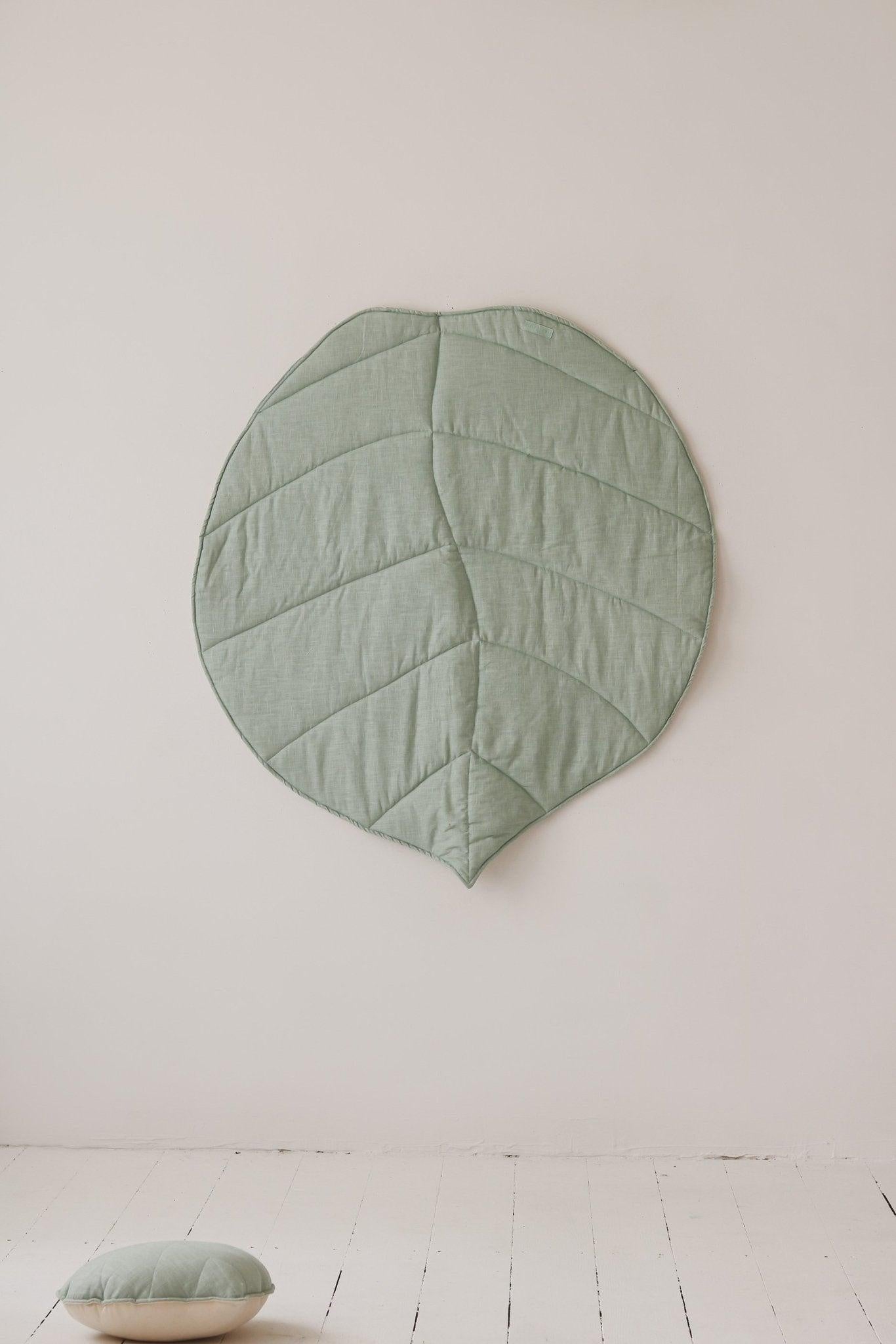 “Mint” Linen Leaf Mat