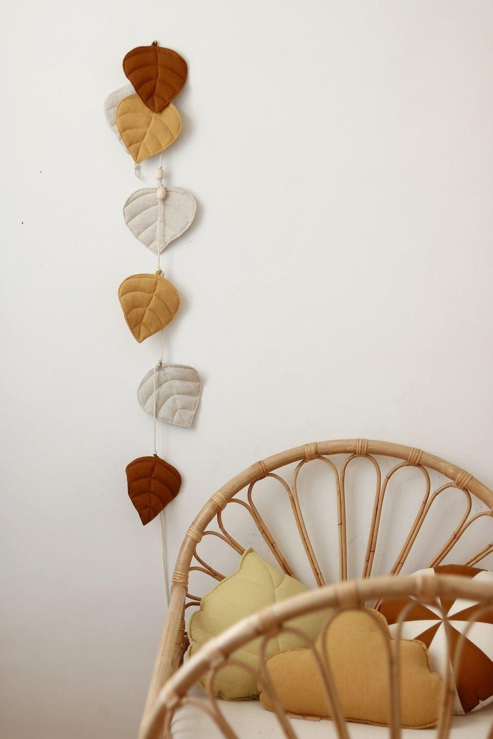 “Ochre” Linen Garland with Leaves