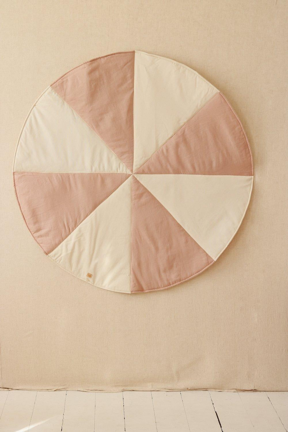 “Powder Candy” Round Patchwork Mat